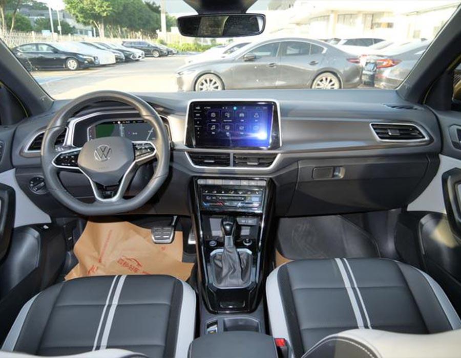 T-Roc 2023 300TSI DSG Édition Starlight (13164 km)