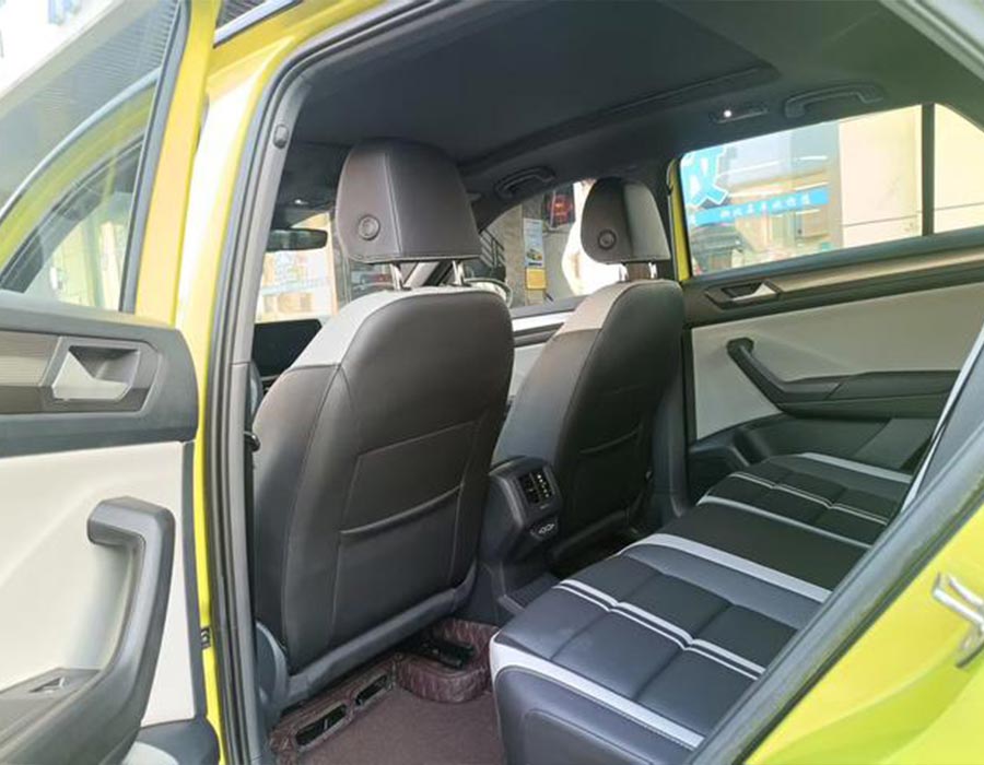 T-Roc 2023 300TSI DSG Édition Starlight (6817 km)
