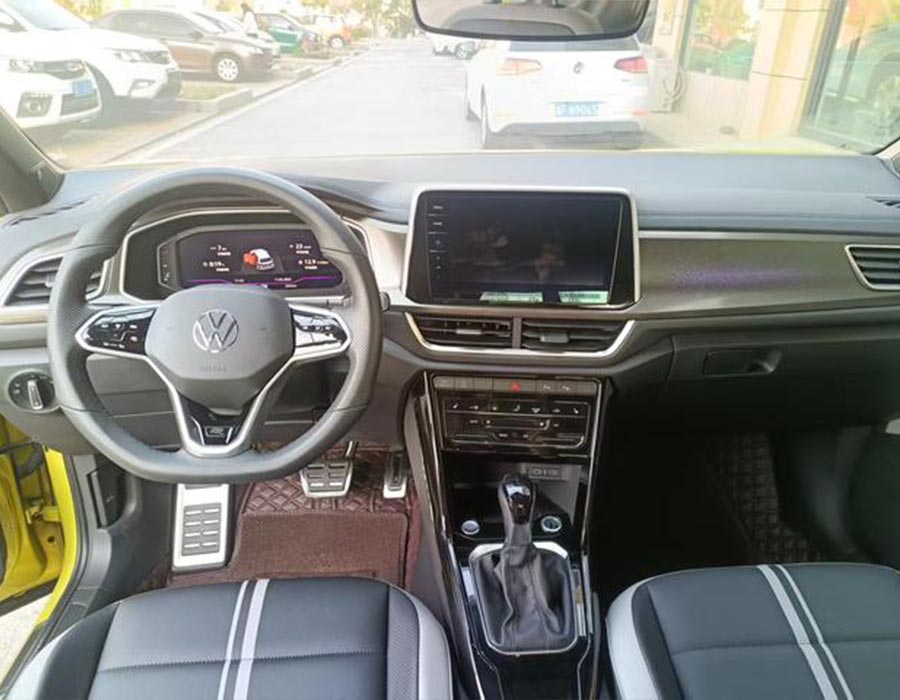 T-Roc 2023 300TSI DSG Édition Starlight (6817 km)