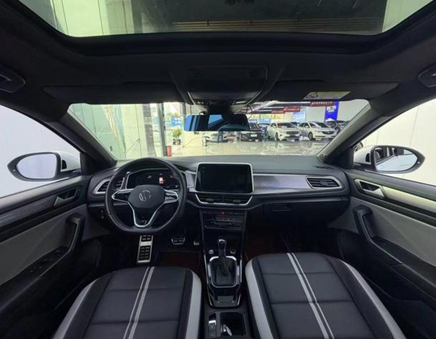 T-Roc 2023 300TSI DSG Édition Starlight (53774 km)
