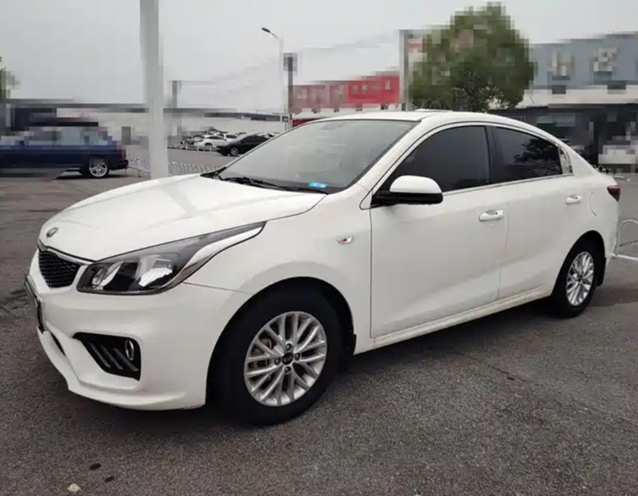 Kia K2 2017 Berline 1,4 L AT GLS (400 000 km)