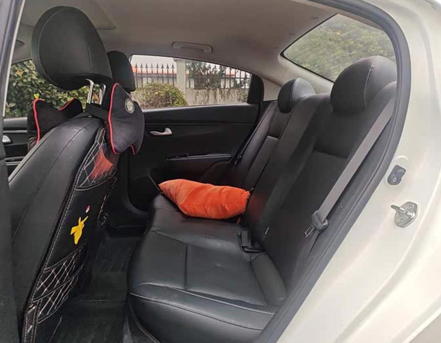 Berline Kia K2 2017, 1,4 L AT, 15e anniversaire, édition spéciale GLS (40 à 100 km)