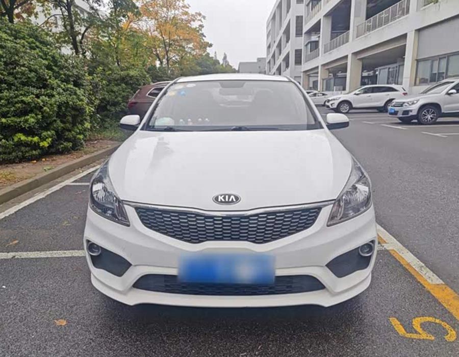Berline Kia K2 2017, 1,4 L AT, 15e anniversaire, édition spéciale GLS (40 à 100 km)