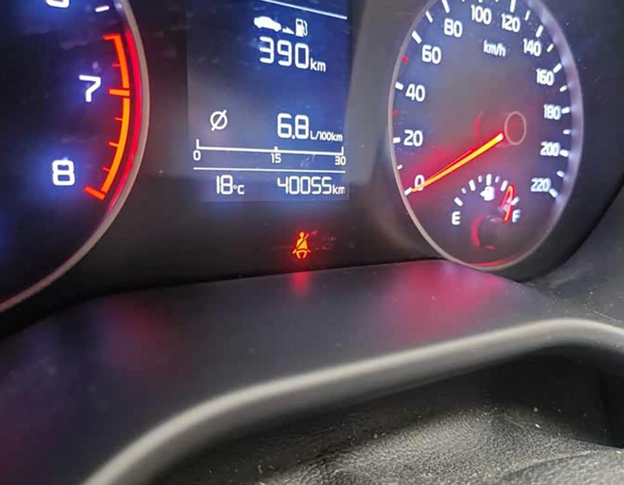 Berline Kia K2 2017, 1,4 L AT, 15e anniversaire, édition spéciale GLS (40 à 100 km)