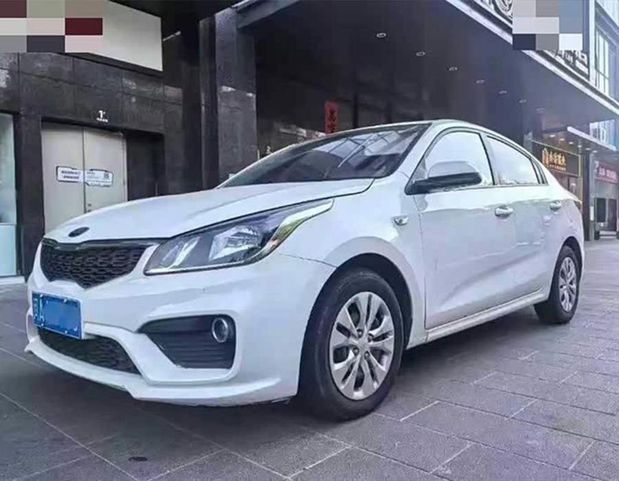 Kia K2 2017 Berline 1,4 L AT GLS (70 000 km)