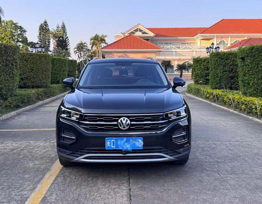 Volkswagen Tiguan 2021 330TSI, 2 roues motrices, édition Luxury Connect, noir (50121 km)