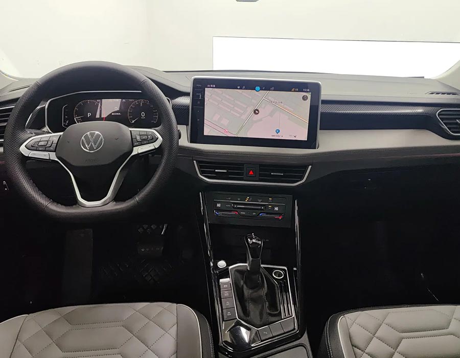 Volkswagen Tiguan 2024 300TSI 2WD Luxury Plus Édition Avancée à 2 roues motrices, noir (19241 km)