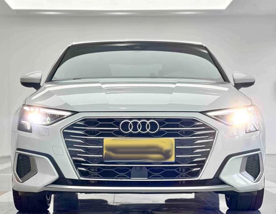 Audi A3 2022 Limousine A3L 35 TFSI Luxury Elegance Edition blanche (11789 km)