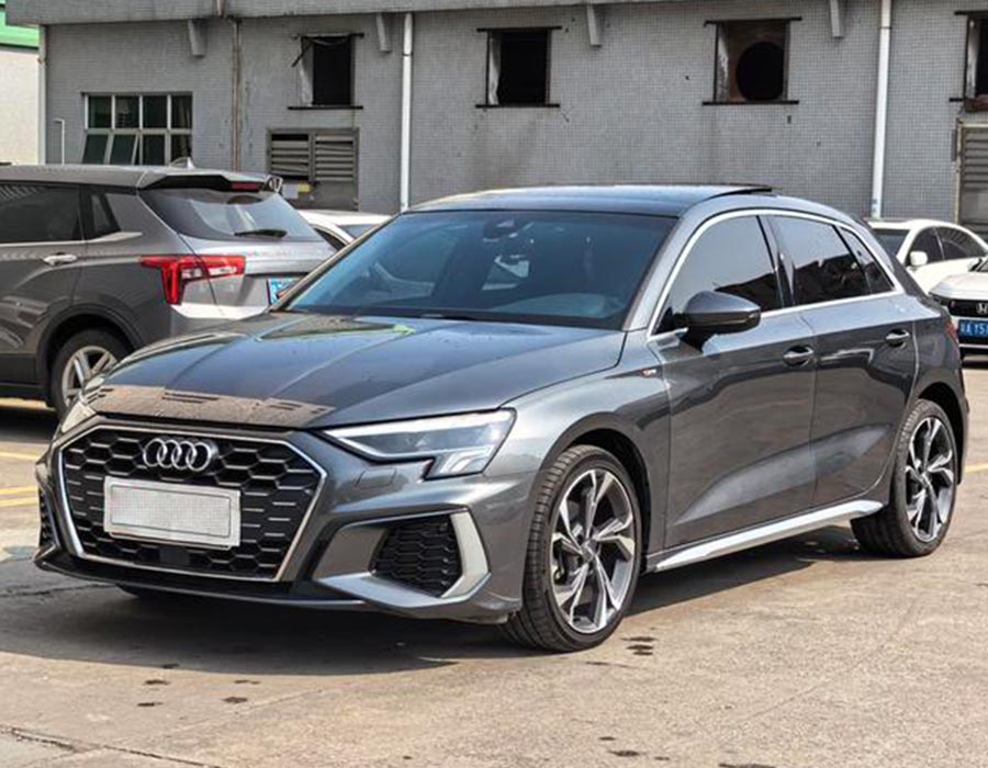 Audi A3 2021 Sportback 35 TFSI Sportline Édition de luxe grise (29332 km)