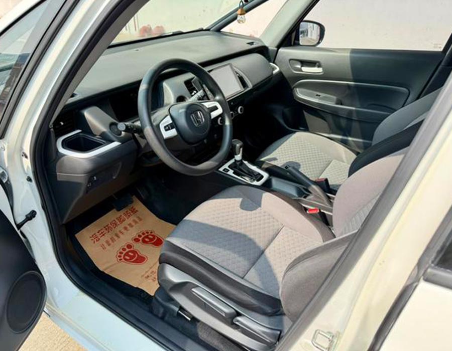 Honda Fit 2021, 1,5 L, CVT, édition Trend Enjoy, blanche (60024 km)