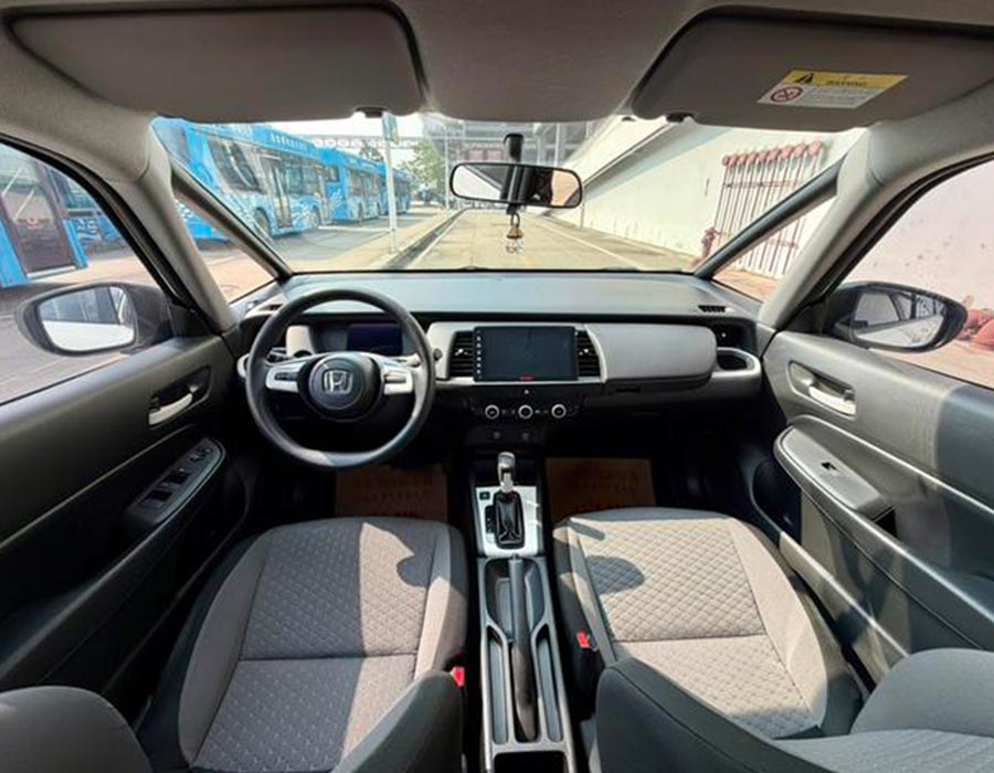 Honda Fit 2021, 1,5 L, CVT, édition Trend Enjoy, blanche (60024 km)