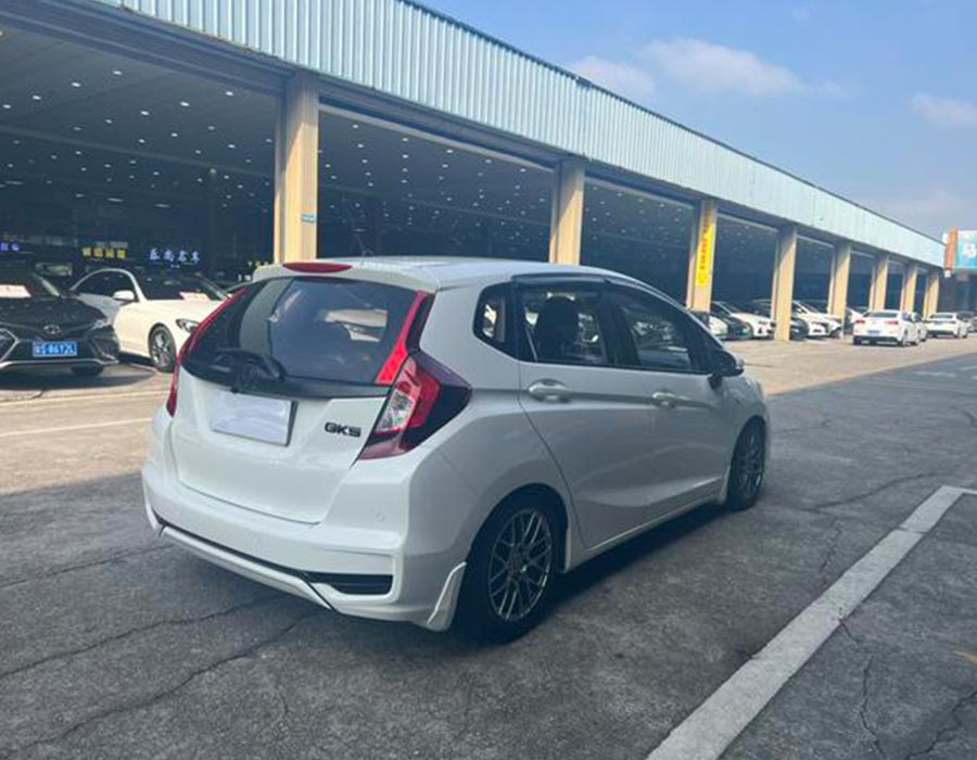 Honda Fit 2018 1,5 L CVT Comfort Edition blanche (47365 km)