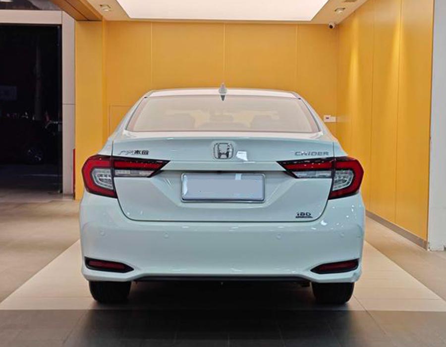 Accord 2022 180Turbo CVT Phantom Night Edition blanche (6121 km)