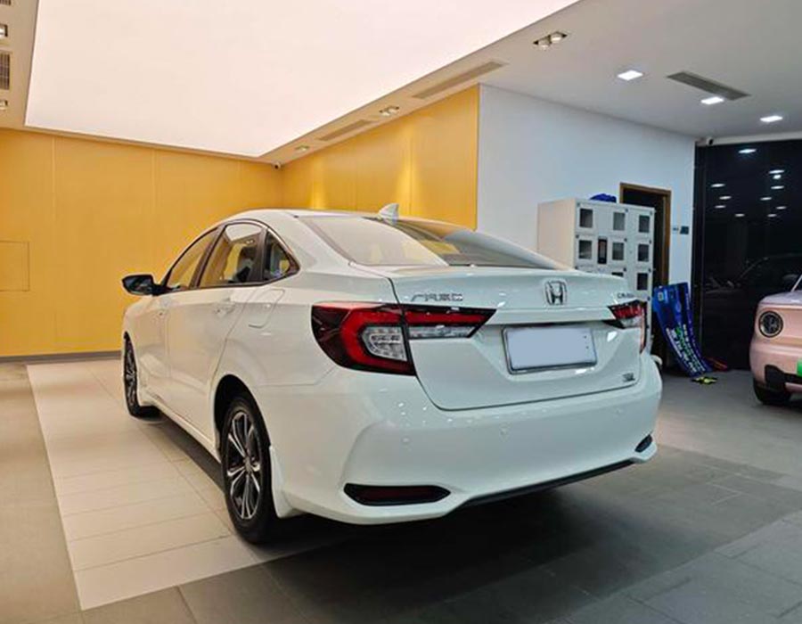 Accord 2022 180Turbo CVT Phantom Night Edition blanche (6121 km)