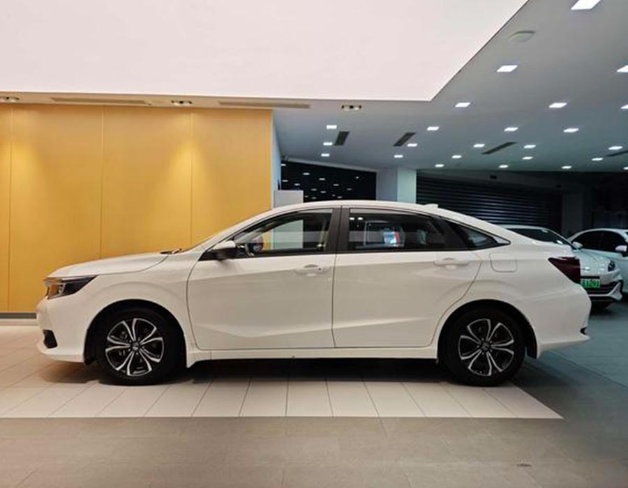 Accord 2022 180Turbo CVT Phantom Night Edition blanche (6121 km)