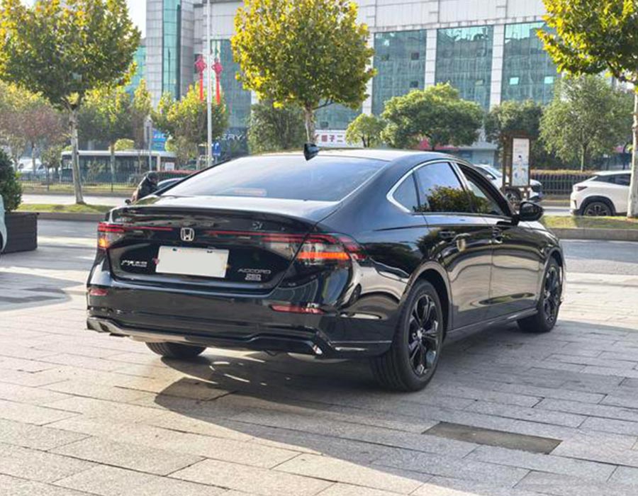 Accord 2025 Sport Series Sharp·T-Motion 260 TURBO Édition de luxe noire (3124 km)