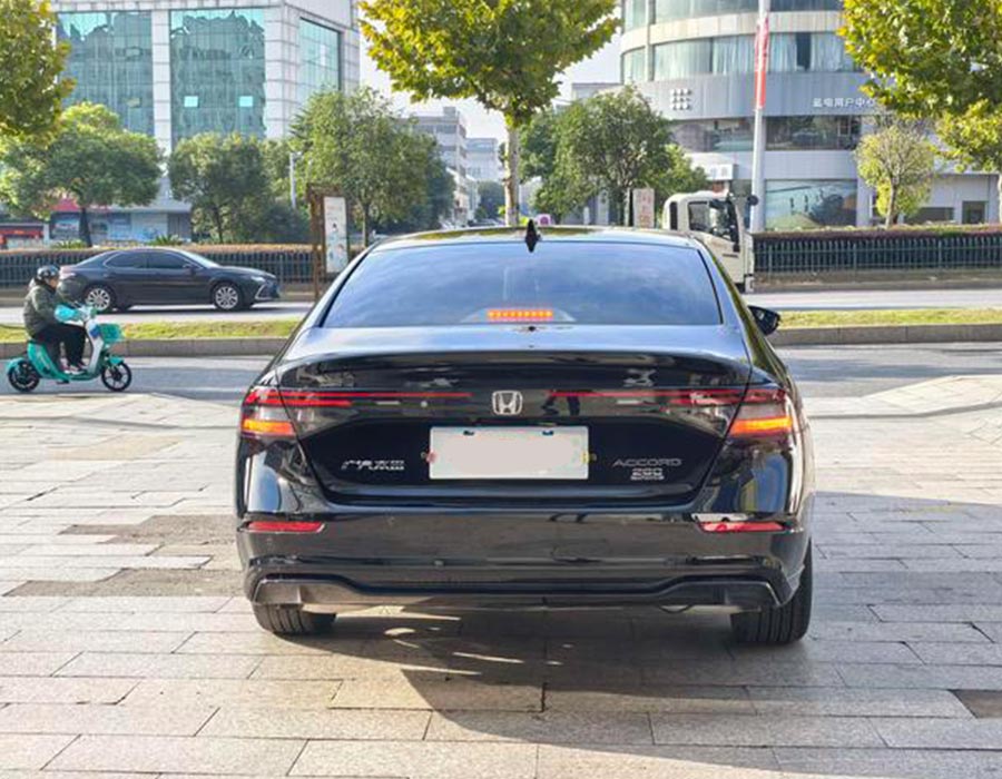 Accord 2025 Sport Series Sharp·T-Motion 260 TURBO Édition de luxe noire (3124 km)