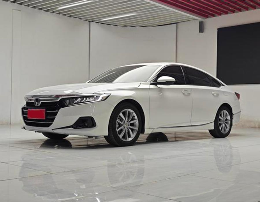 Accord 2022 260 TURBO Édition de luxe blanche (24328 km)
