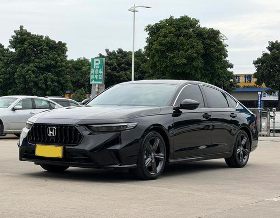 Insight 2025 260 TURBO Elegance Edition noire (11239 km)