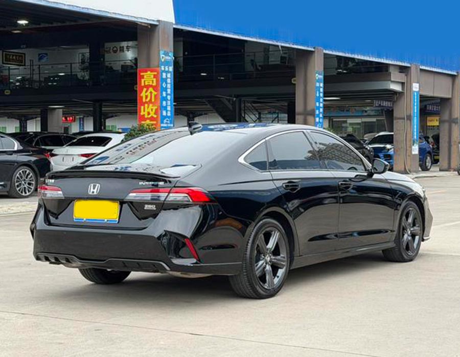 Insight 2025 260 TURBO Elegance Edition noire (11239 km)