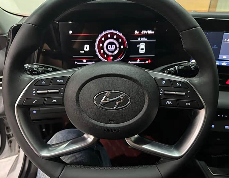 Hyundai Elantra 2022 1,5 L CVT LUX Édition Premium (21 000 km)