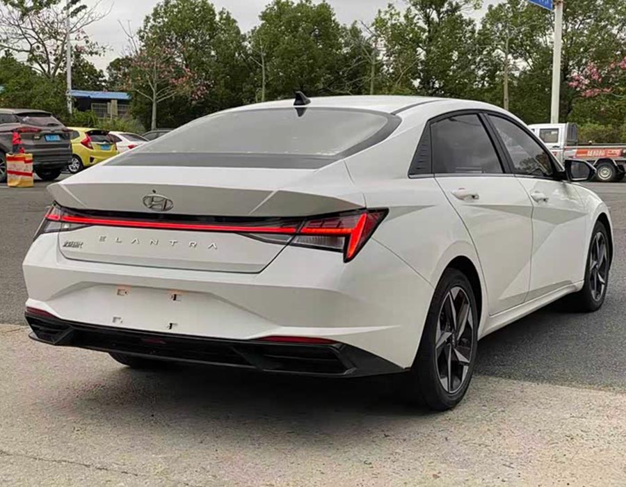 Hyundai Elantra 2021 1,5 L CVT LUX Édition Premium (49 000 km)
