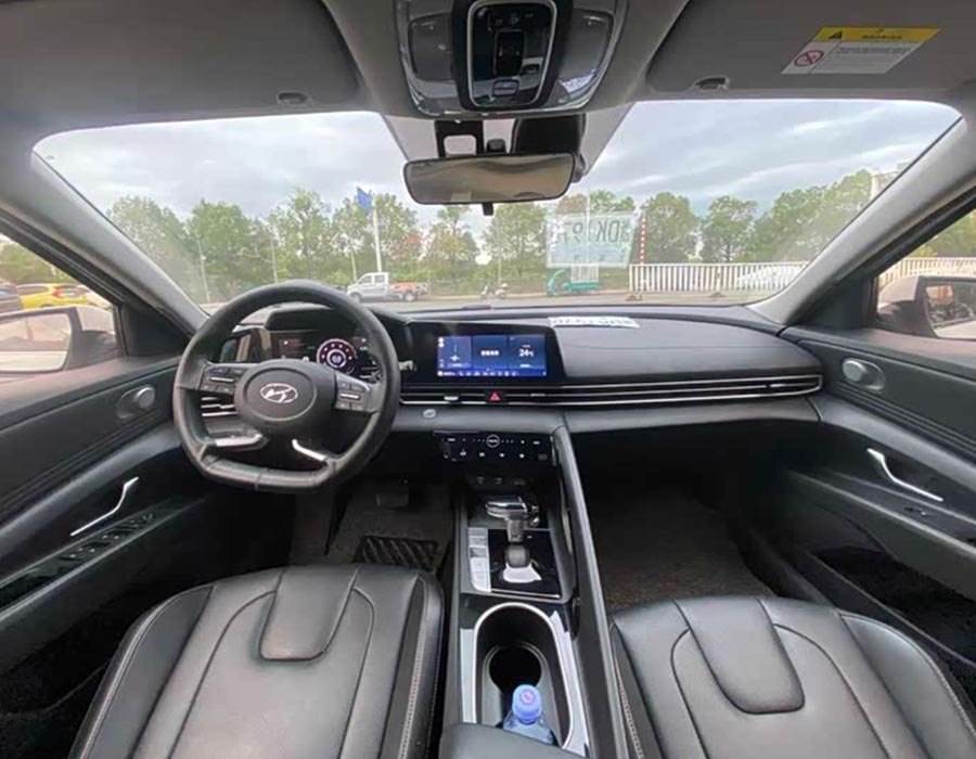 Hyundai Elantra 2021 1,5 L CVT LUX Édition Premium (49 000 km)