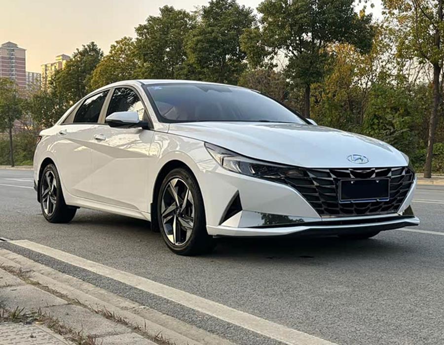 Hyundai Elantra 2021 1,5 L CVT LUX Édition Premium (38 000 km)