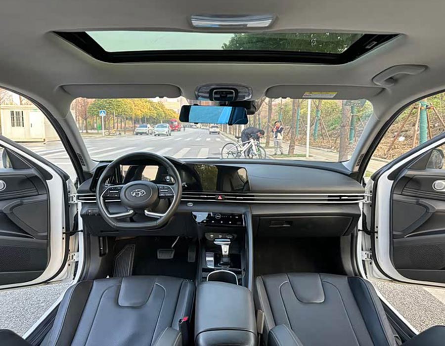 Hyundai Elantra 2021 1,5 L CVT LUX Édition Premium (38 000 km)