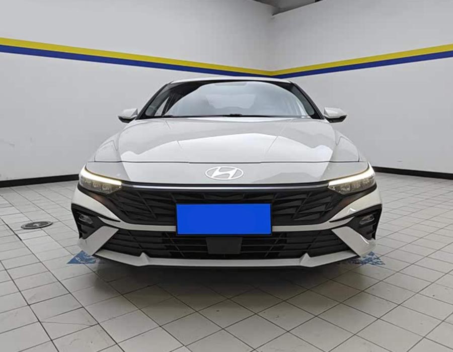 Hyundai Elantra 2023 1,5 L CVT GLS Leading Edition (22 900 km)