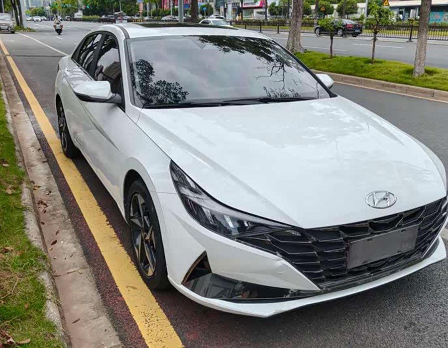 Hyundai Elantra 2022 1,5 L CVT GLS Leading Edition (30 000 km)