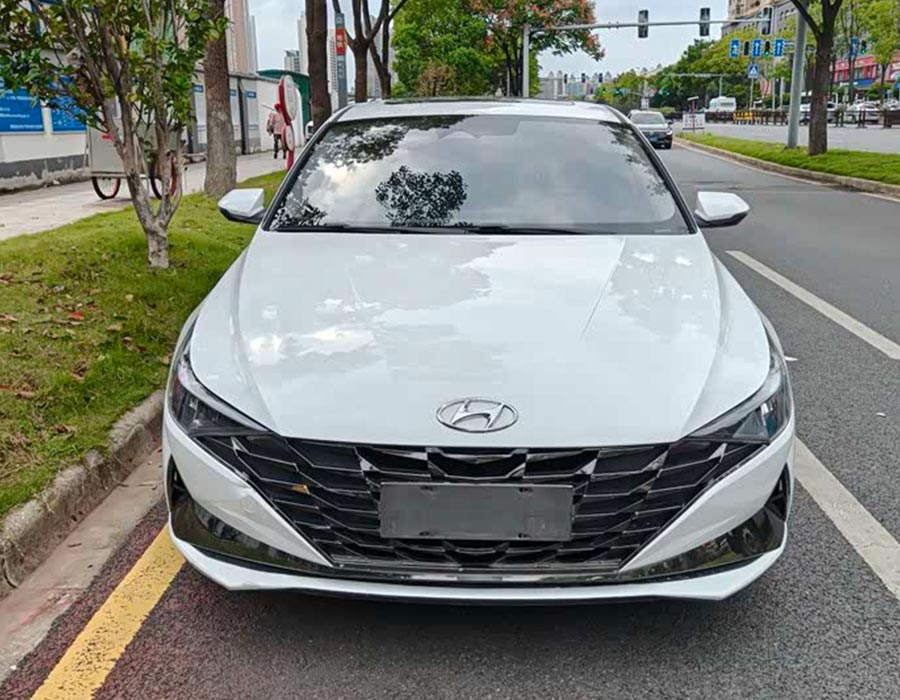 Hyundai Elantra 2022 1,5 L CVT GLS Leading Edition (30 000 km)