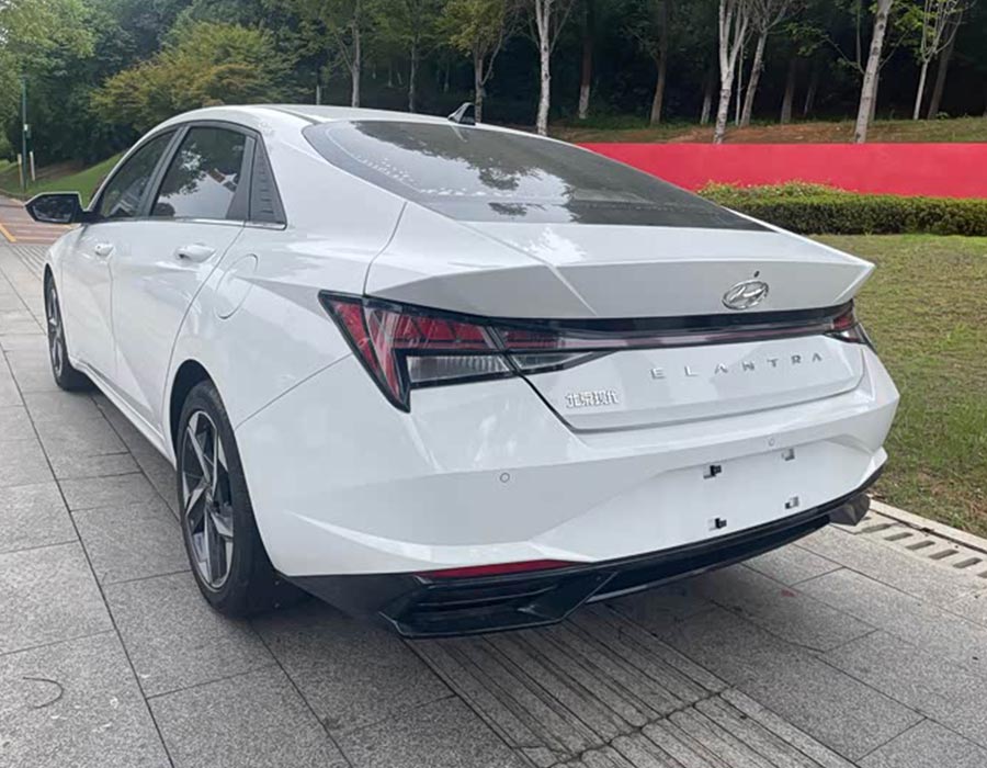 Hyundai Elantra 2021 1,5 L CVT GLS Leading Edition (400 000 km)