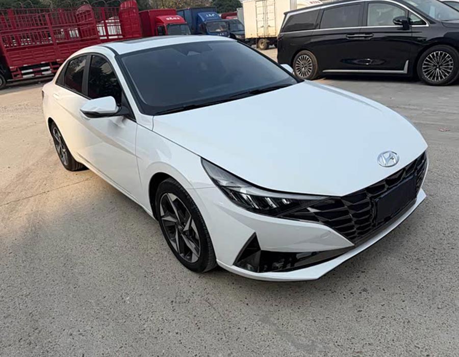 Hyundai Elantra 2022 1,5 L CVT GLS Leading Edition (33 000 km)