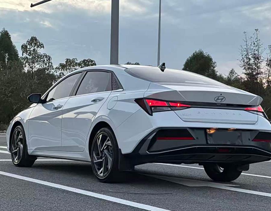 Hyundai Elantra 2023 1,5 L CVT GLX Édition Elite (3 000 km)