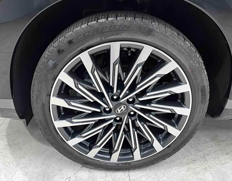 Hyundai Santa Fe 2024 2.0T Connoisseur Ultra (8100 km)