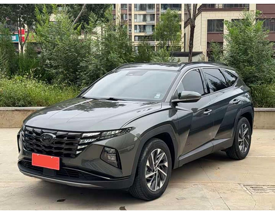 Hyundai Tucson 2022 Tucson L 2,0 L hybride · Édition phare (50 000 km)