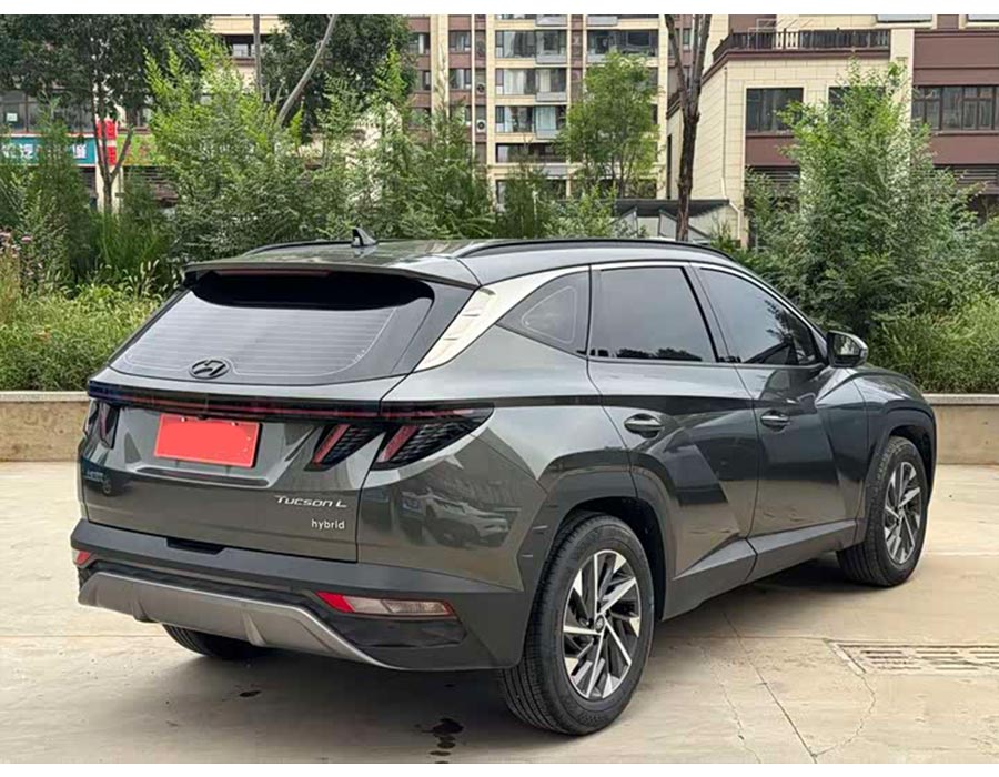 Hyundai Tucson 2022 Tucson L 2,0 L hybride · Édition phare (50 000 km)