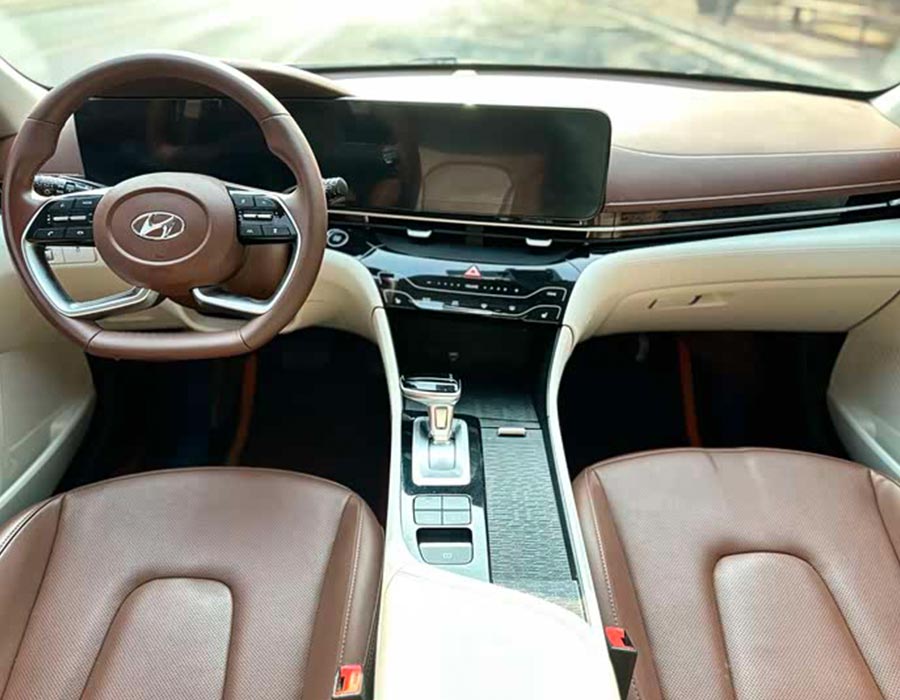 Hyundai Elantra 2021 1,8 L CVT LUX Édition Premium (55 000 km)