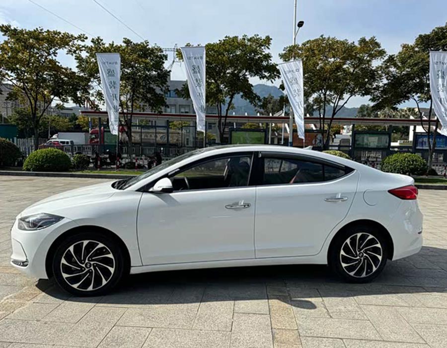 Hyundai Elantra 2020 1,4 T à double embrayage dynamique · Vitality (52 000 km)