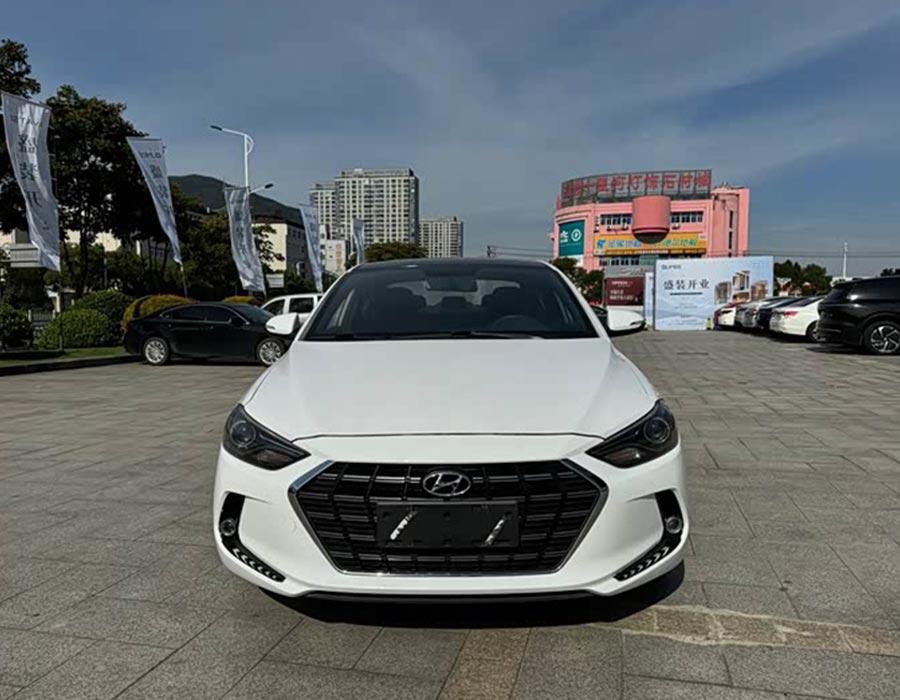Hyundai Elantra 2020 1,4 T à double embrayage dynamique · Vitality (52 000 km)