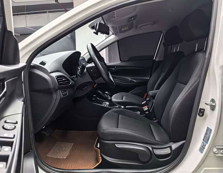 Hyundai Elantra 2020 1,6 L automatique GL Édition Premium (15 000 km)
