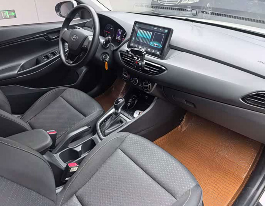 Hyundai Elantra 2020 1,6 L automatique GL Édition Premium (15 000 km)