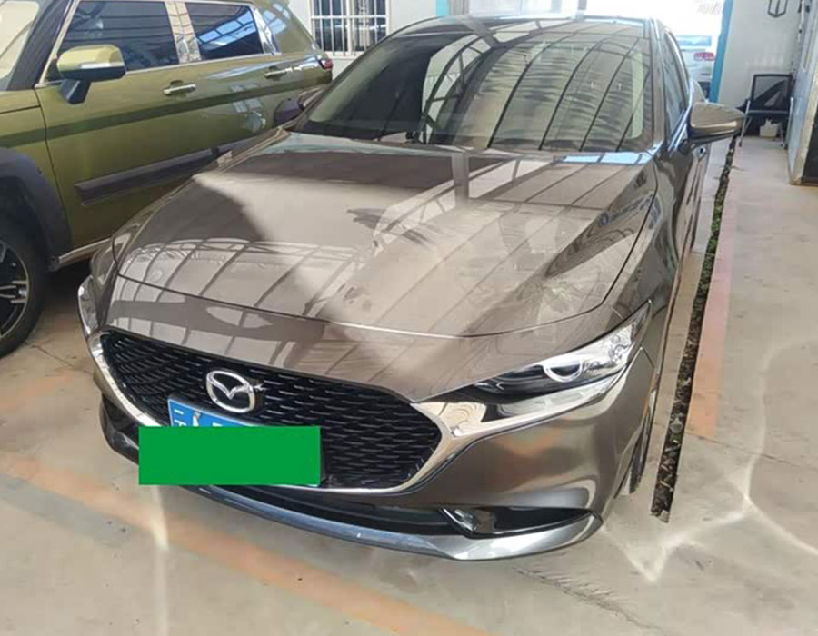 Mazda3 Axela 2023 2,0 L automatique Édition Premium (3 400 km)