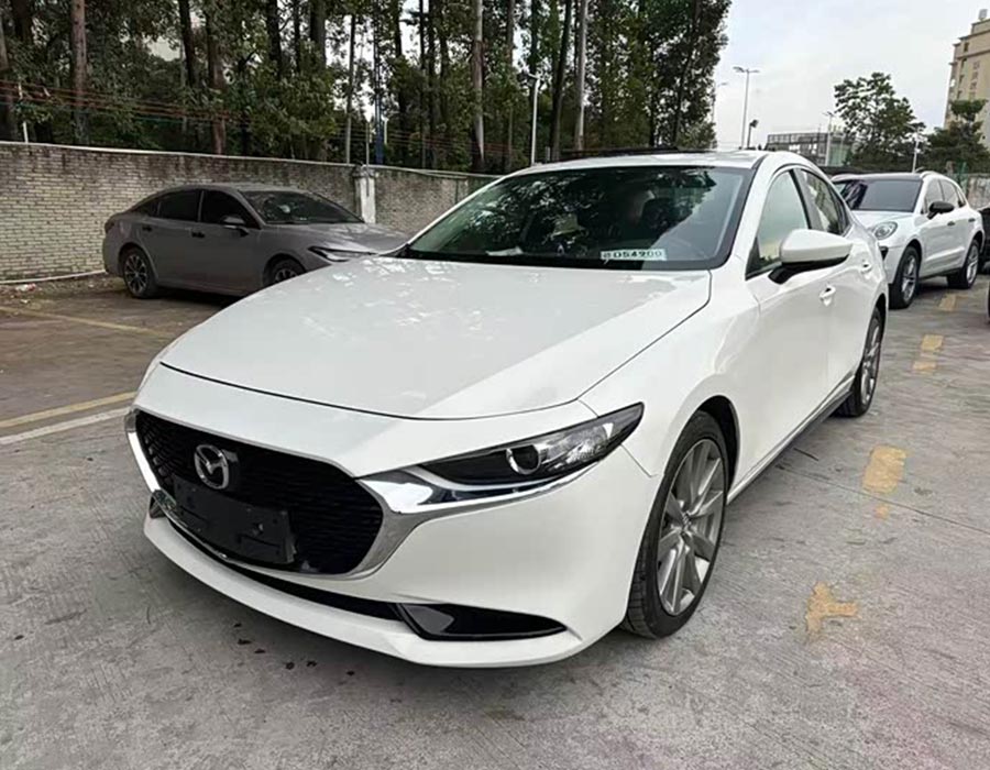 Mazda3 Axela 2021 2,0 L automatique Édition Premium (20 000 km)