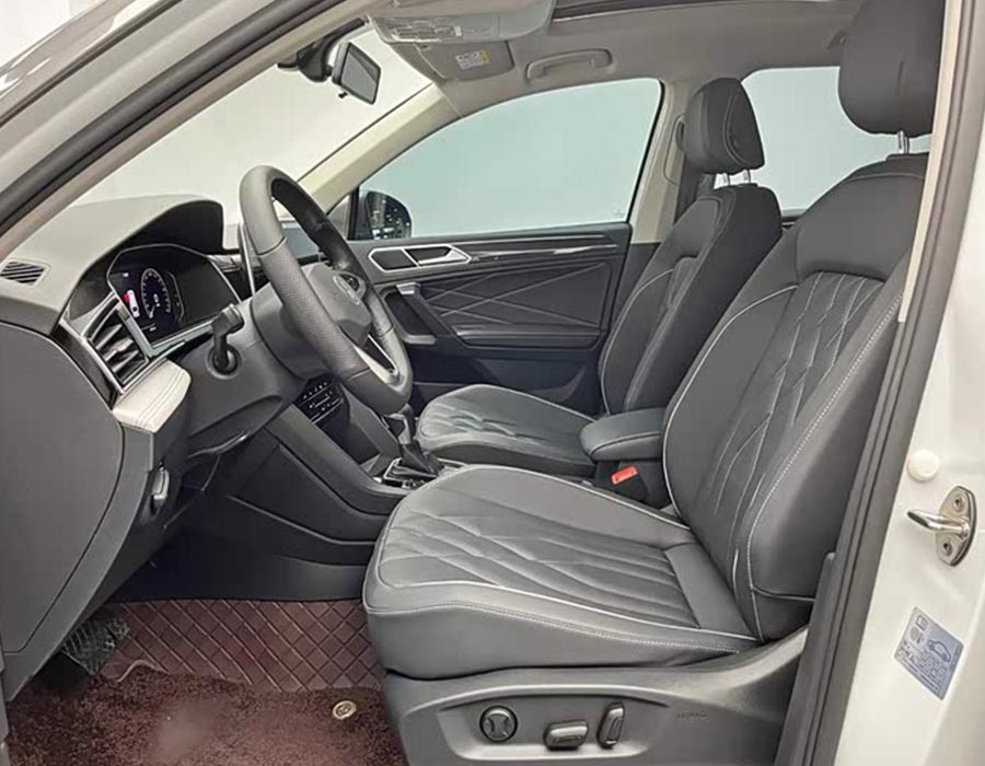 Volkswagen Tiguan L 2024 301TSI Automatique à 2 roues motrices Édition Smart Enjoy (12352 km)