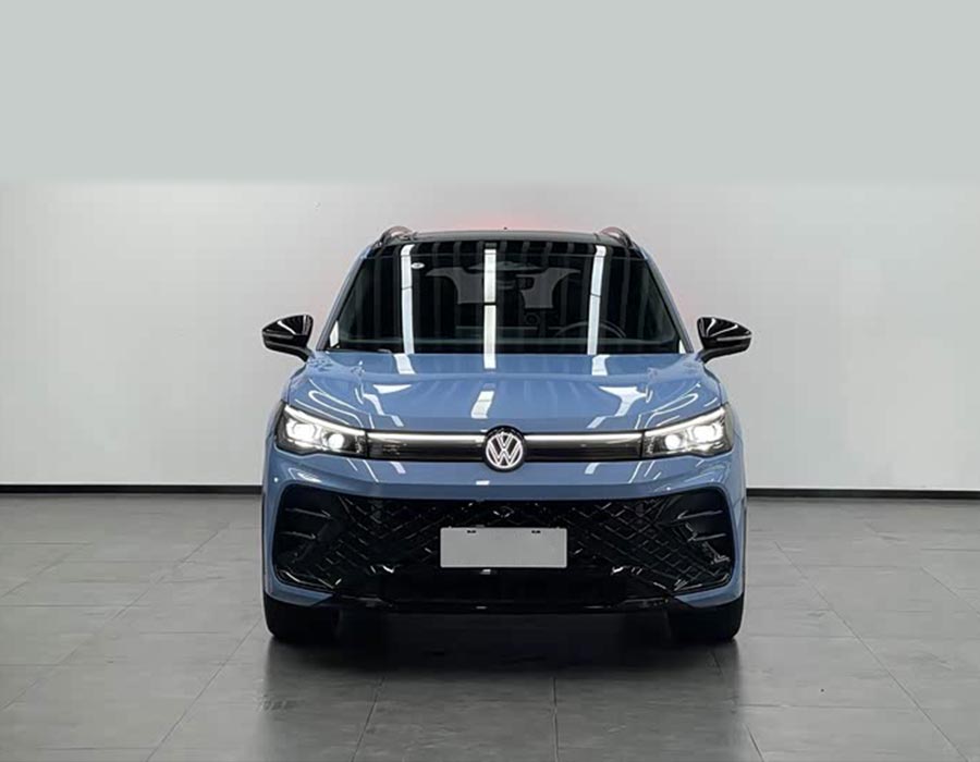 Volkswagen Tiguan L 2025 PRO 380TSI 4 roues motrices R-Line Édition Premium (5123 km)