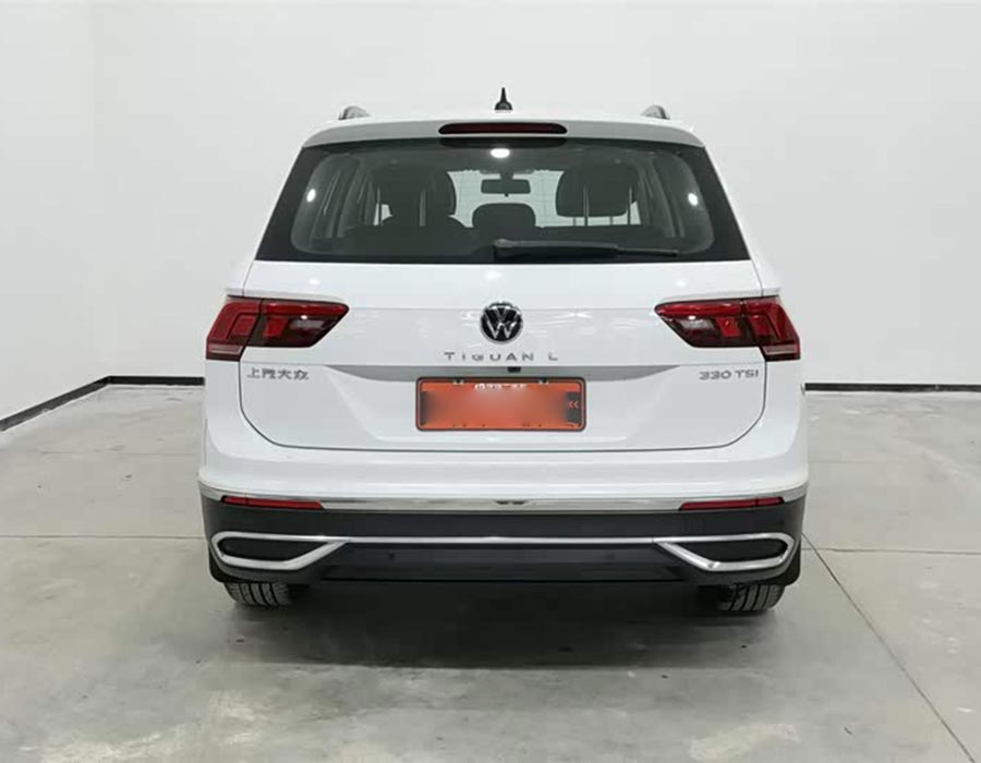 Volkswagen Tiguan L 2023 330TSI, boîte automatique à traction avant, édition confort (90756 km)