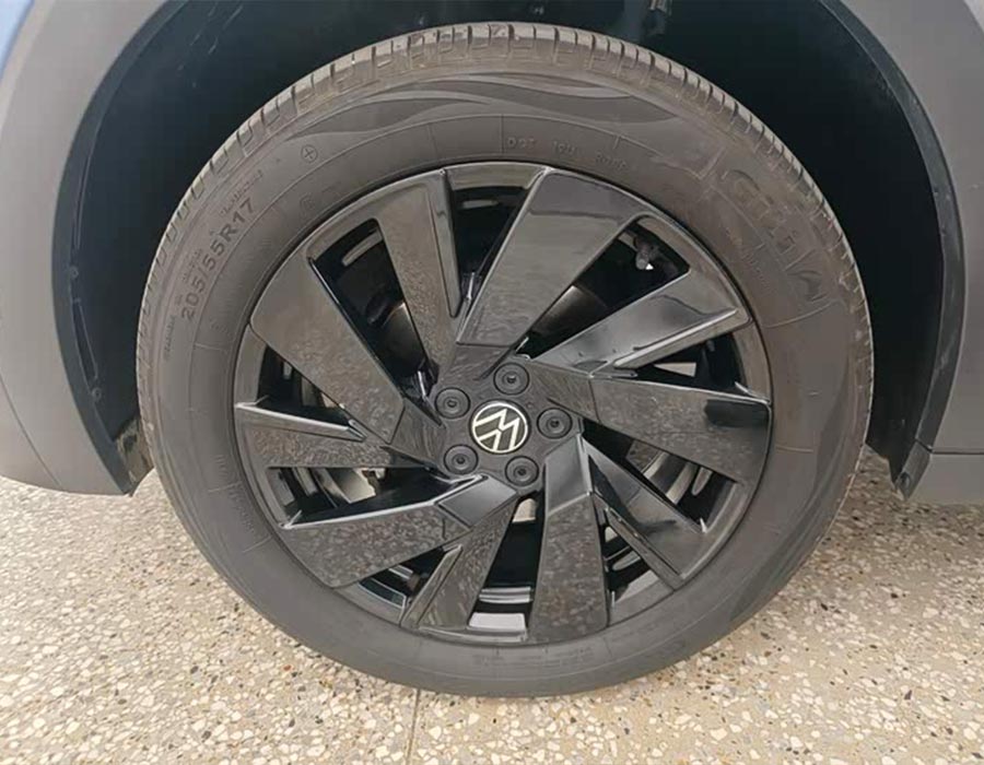 Volkswagen Tharu 2025 New Edge 300TSI Édition Sharp (1452 km)