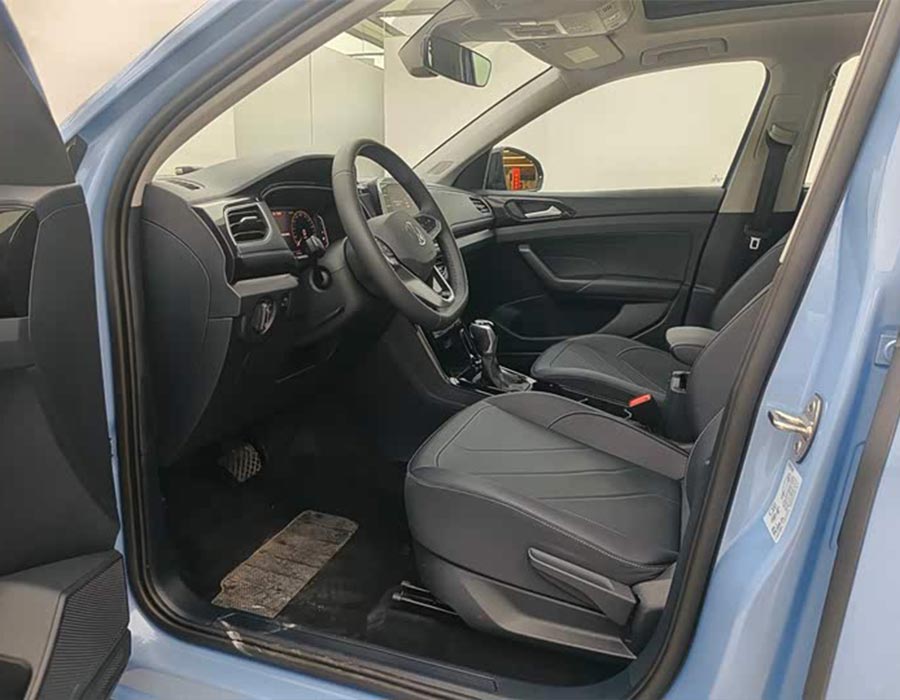 Volkswagen Tharu 2025 New Edge 300TSI Édition Sharp (1452 km)